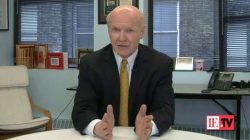 Competing with online advice