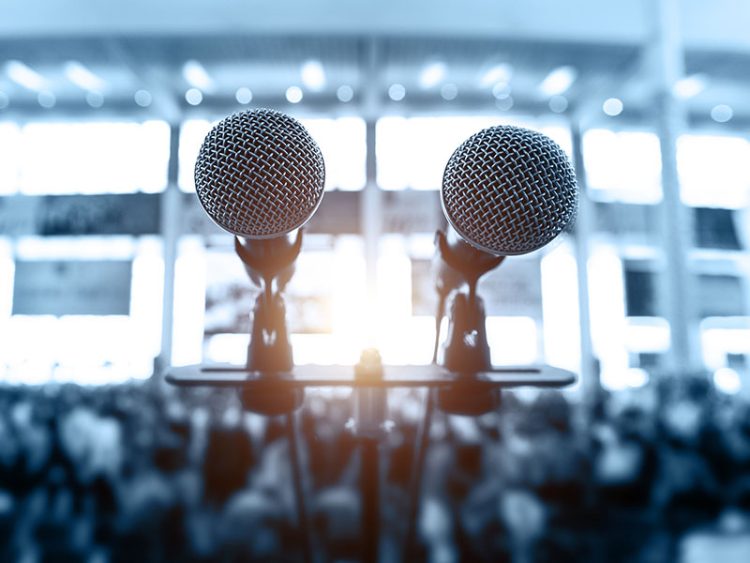 800×600-Announcement-microphones-istock-hxdbzxy alternate text for this image